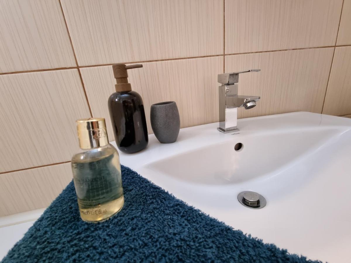 Charming & Cozy, Ultracentral Apt In ヤシ エクステリア 写真